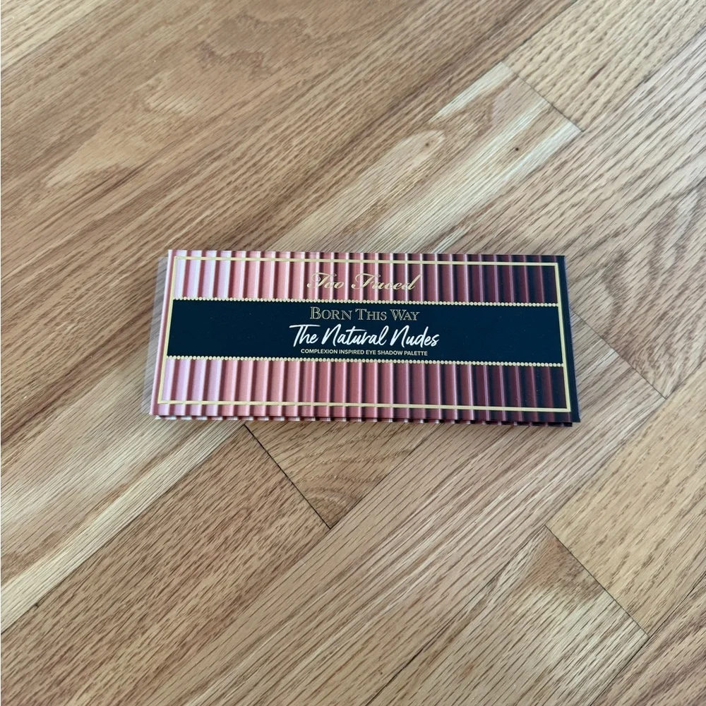 Too Faced Born This Way The Natural Nudes Eye Shadow Palette
